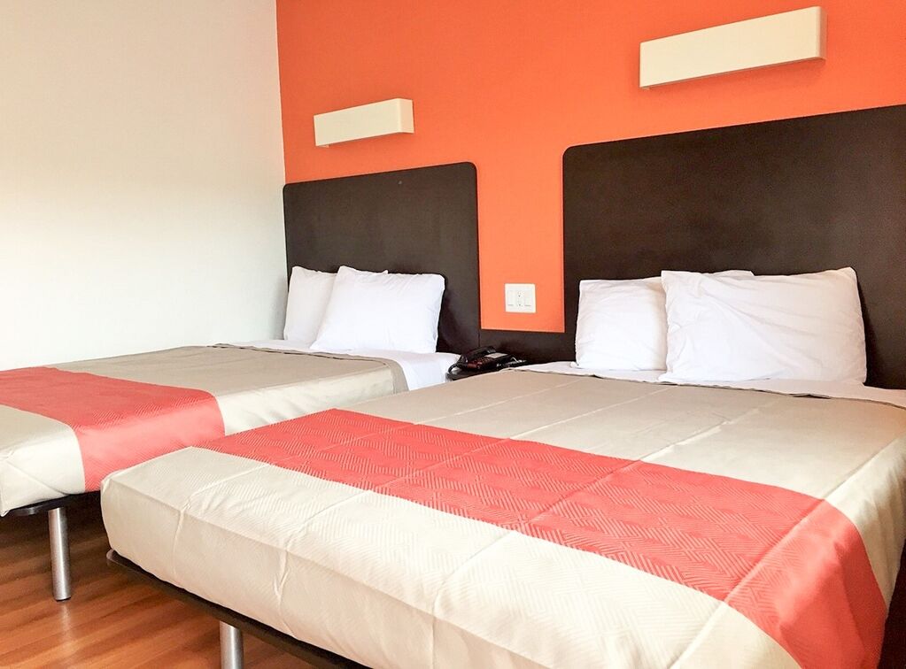 Motel 6 Bakersfield Room photo